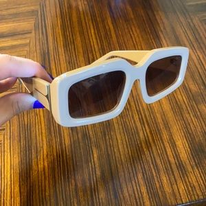 Dezi Sunnies with Case